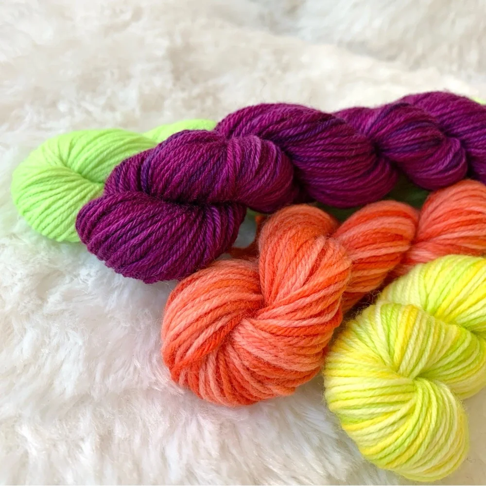 Mini Sock Yarn Lot (4) Mystery Grab Bag 20g Each SW Merino